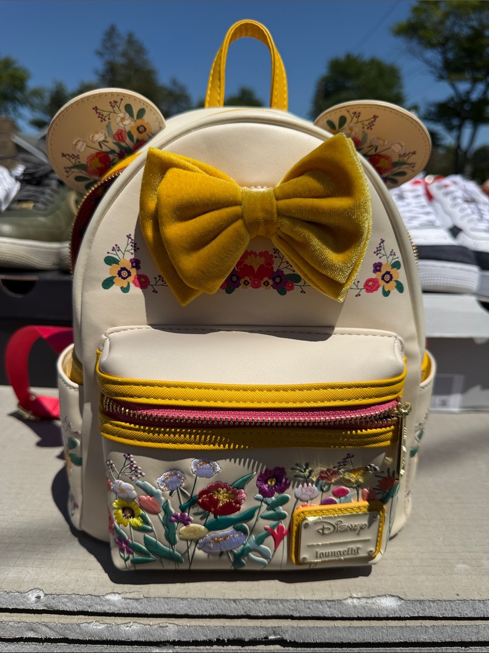 Disney Cream Floral Mini Backpack with Yellow Bow and Pink Zipper Accents - Picture 2 of 7